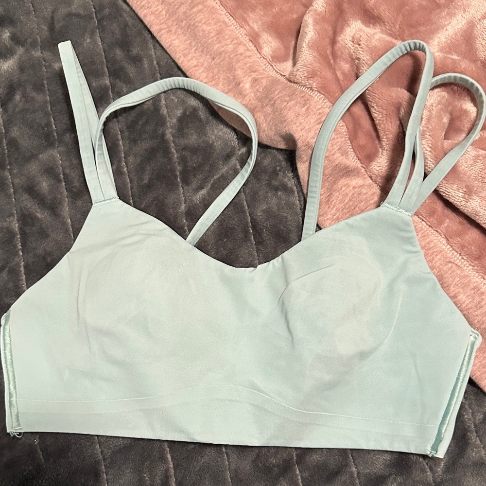 Lululemon Like a Cloud Bra